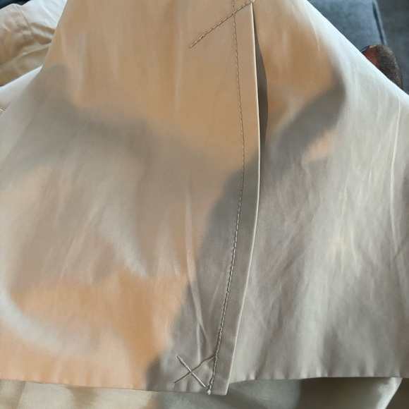 ☔️SALE☔️Michael Kors tan hooded rain coat - Picture 10 of 14